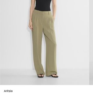 NEW Aritzia Women's Olive Wide Leg Pants